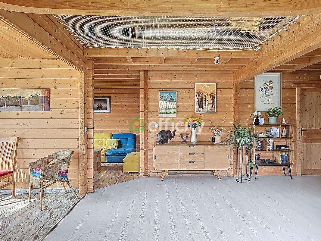 Maison à PARENTIS-EN-BORN