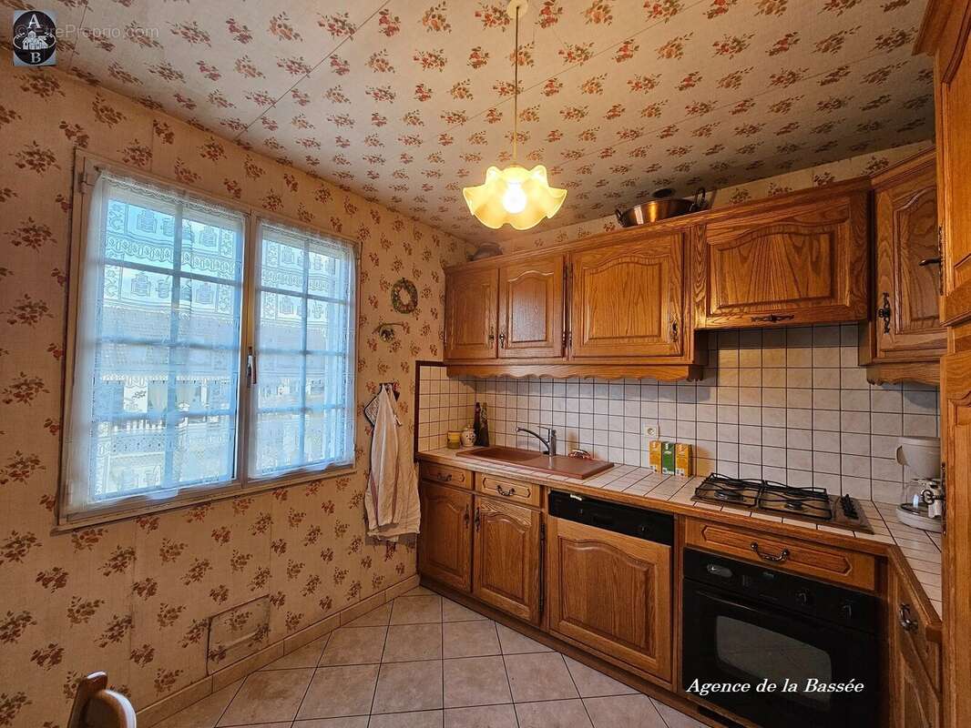 Maison 100 m² à Provins  - photo 3