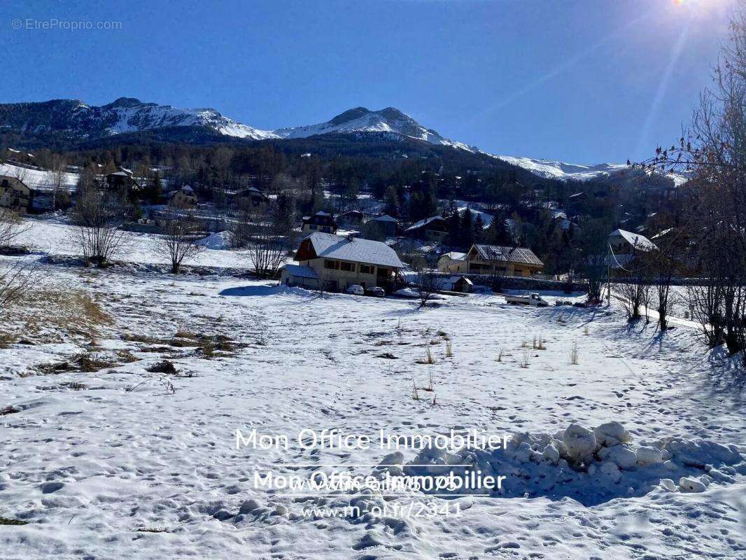 Terrain à LES ORRES