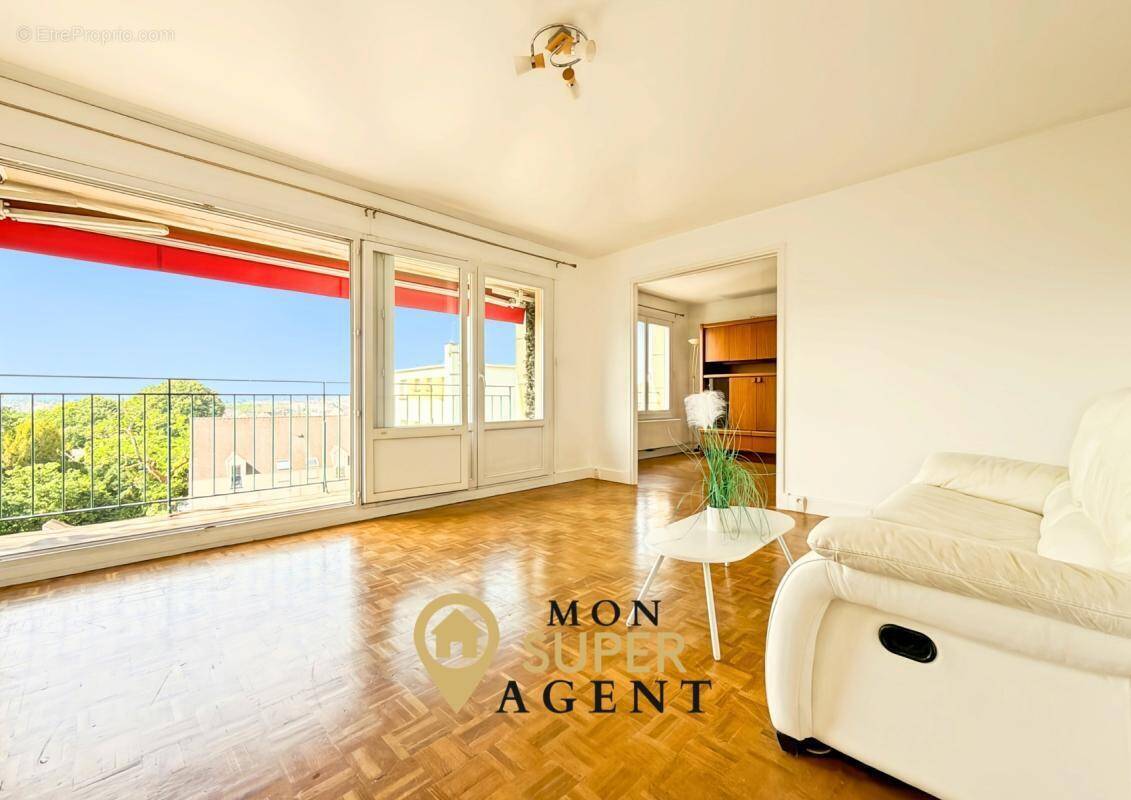 Appartement à MELUN