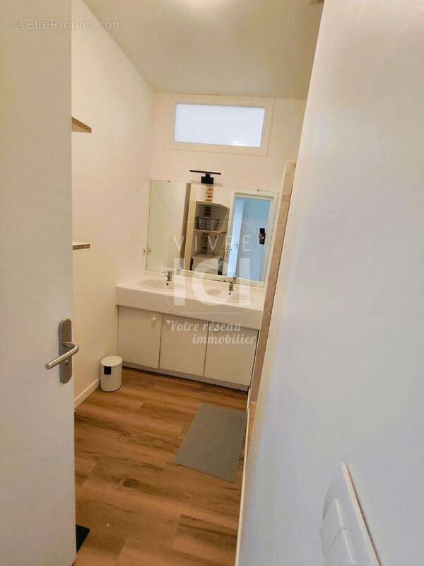 Appartement à SAINTE-LUCE-SUR-LOIRE