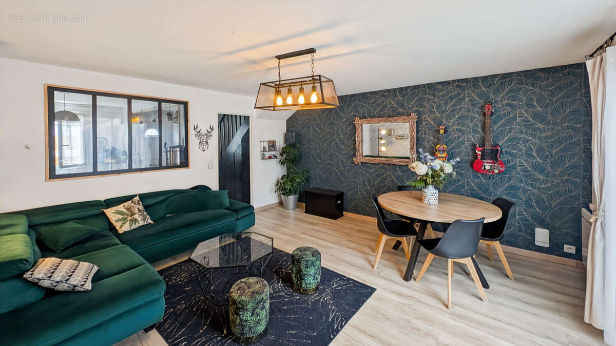 Maison à LE MEE-SUR-SEINE