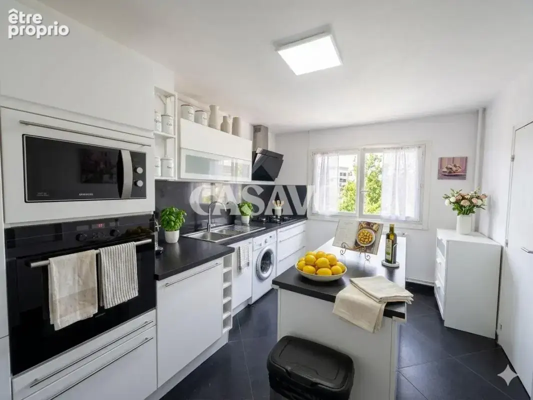 Vente Appartement 4 pièces de 86m² - 93390 Clichy-sous-Bois - photo 2