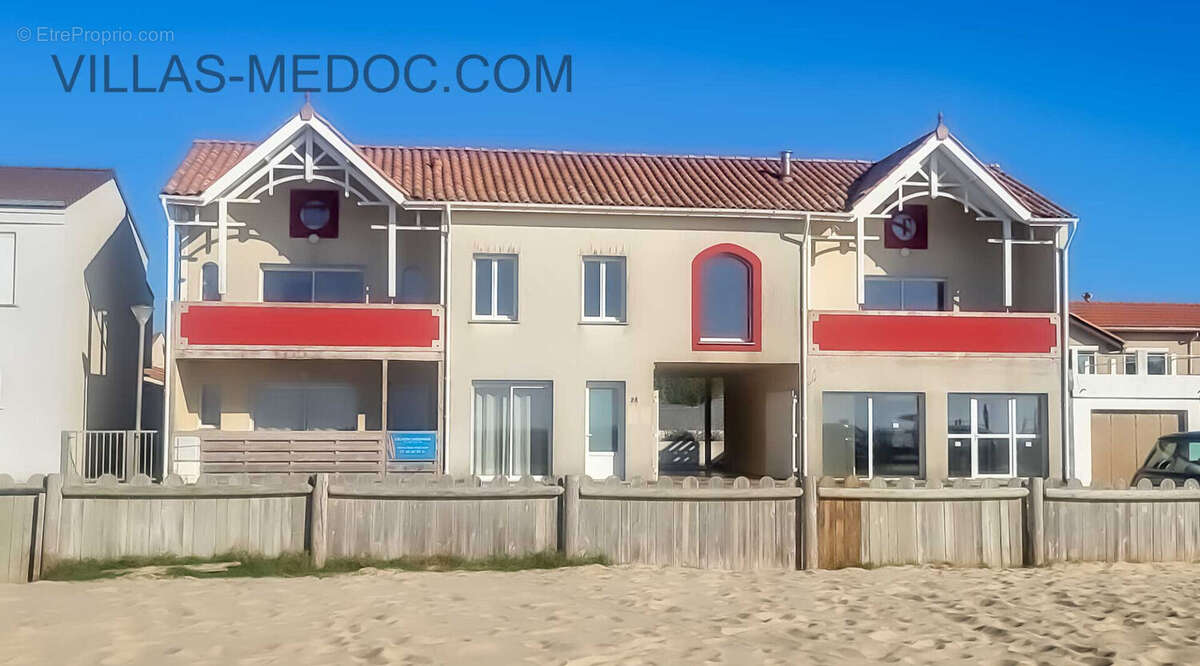 Maison à VENDAYS-MONTALIVET