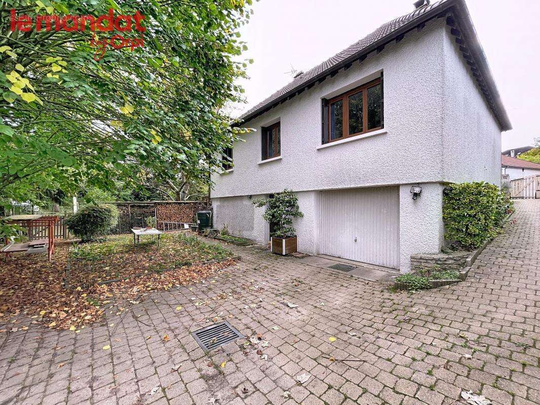 Maison à HARDRICOURT