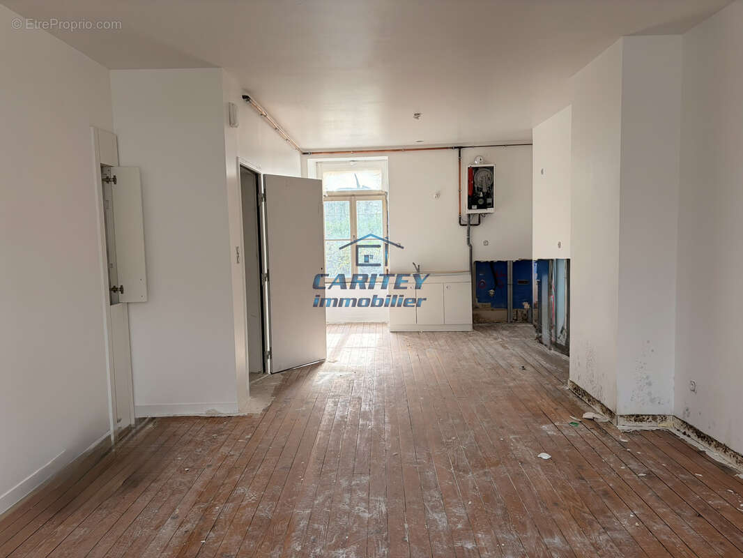 Appartement à FOUGEROLLES