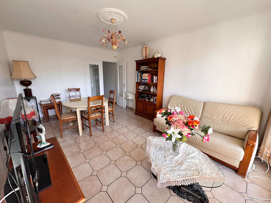 Appartement à VIRY-CHATILLON