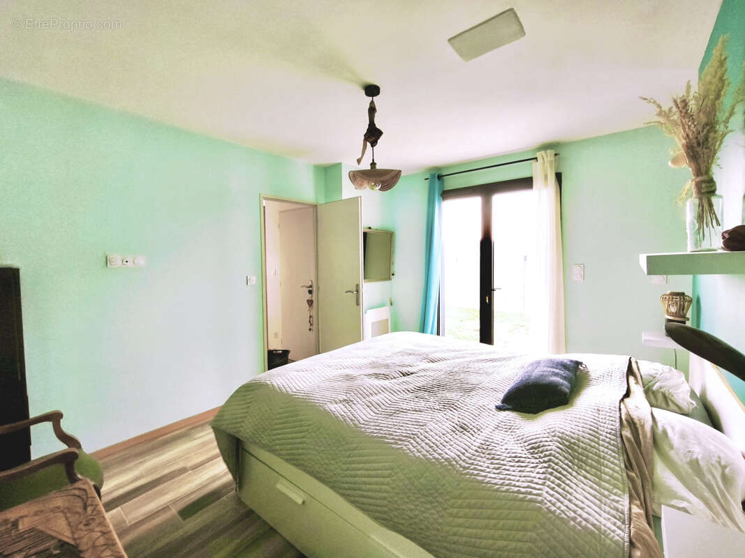 Maison à LE CASTELLET