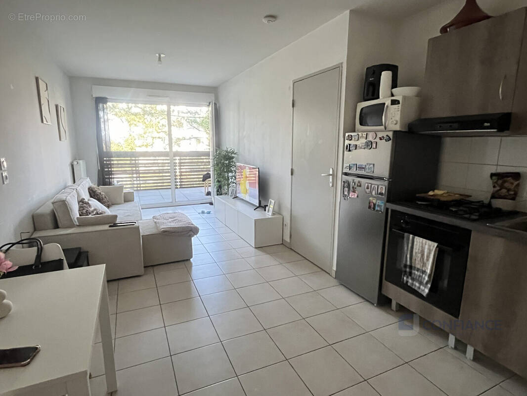 Appartement à DECINES-CHARPIEU