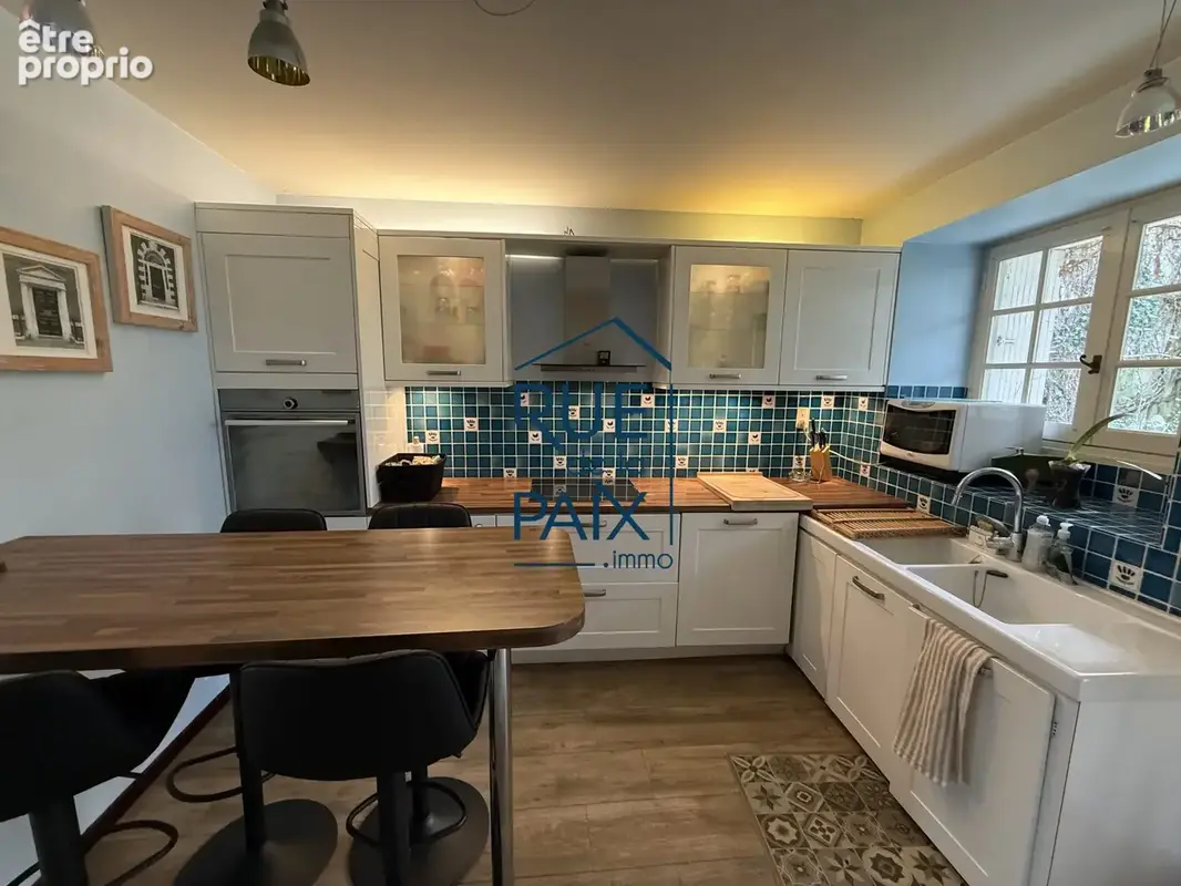 Maison 5 pièces 160 m² à vendre à Saint-Gervais-Les-Trois-Clochers (86230) - photo 3