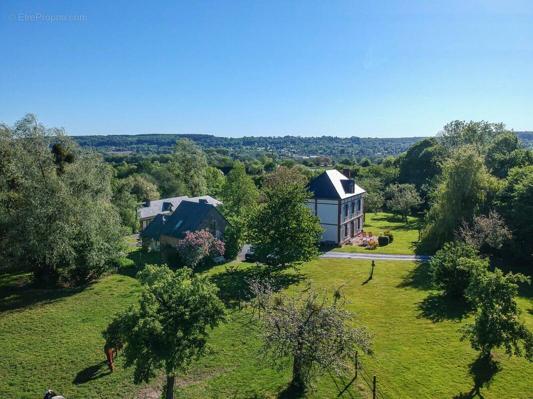 vue d 'ensemble drone  - Maison à LE BREUIL-EN-AUGE