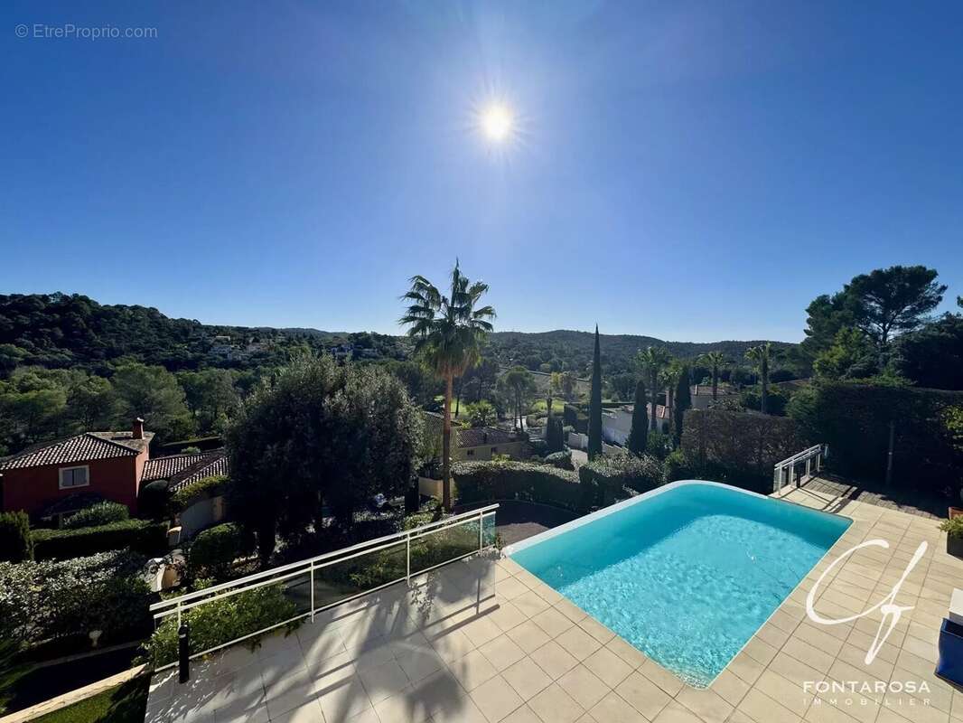 Maison à SAINT-RAPHAEL