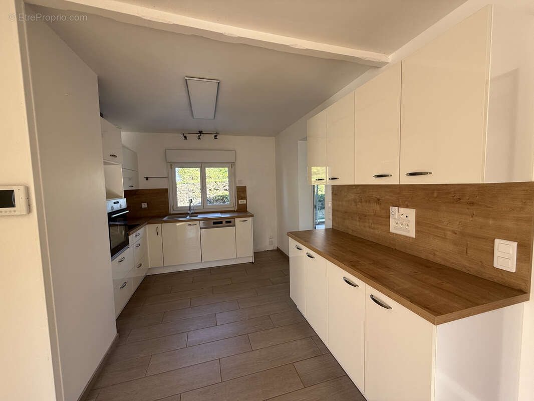 Maison 4 chambres double garage et jardin - photo 4