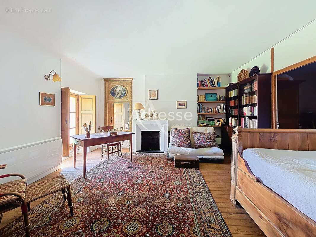 Maison à COULOMMIERS