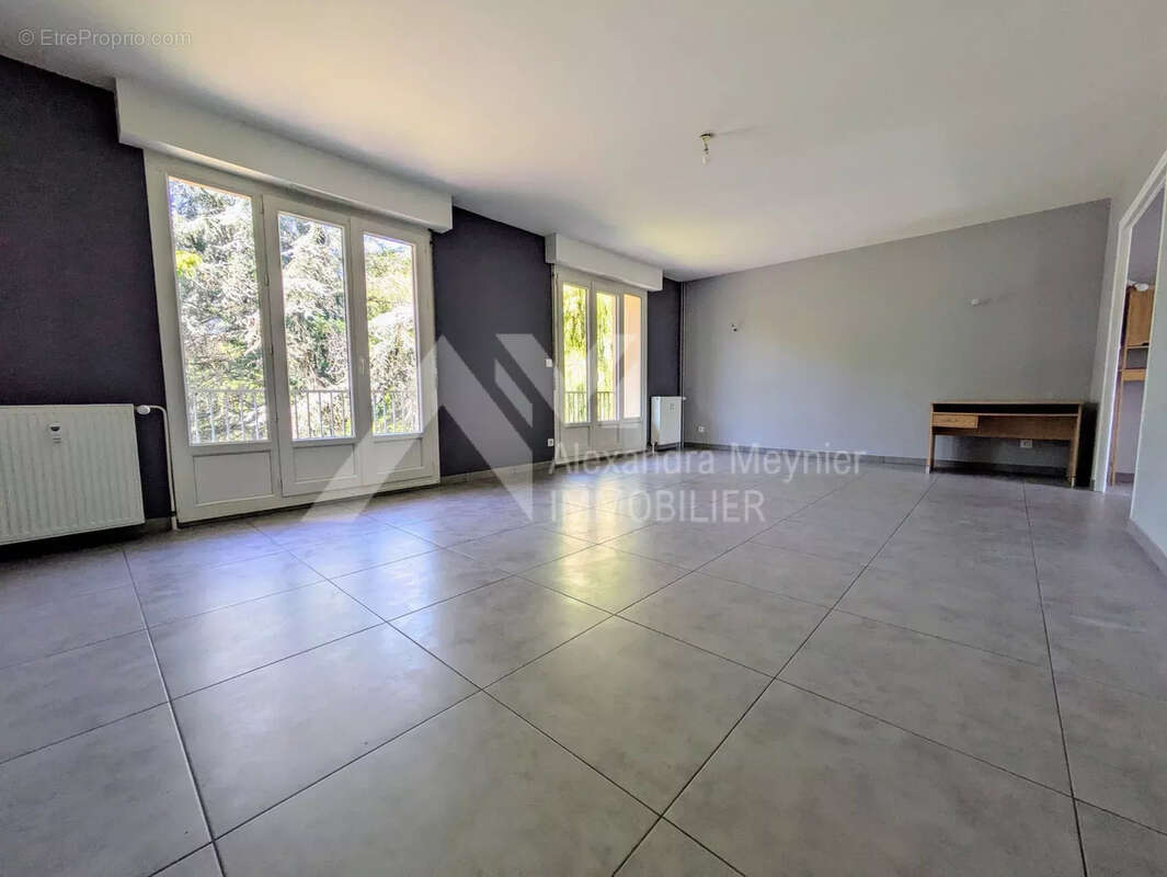 Appartement à VINAY