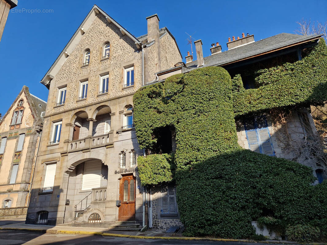 Appartement à LA BOURBOULE