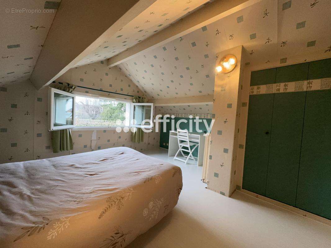 Maison à CHAMPS-SUR-MARNE