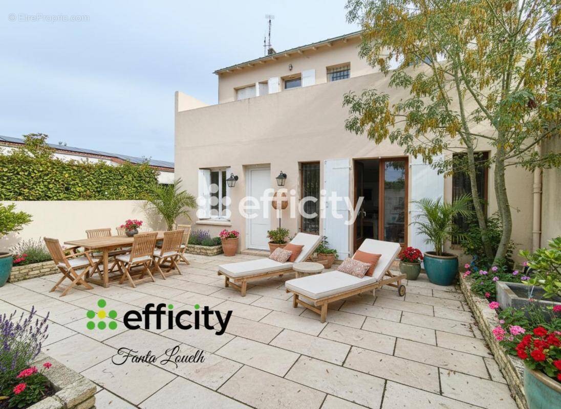 Maison à FONTENAY-LE-COMTE