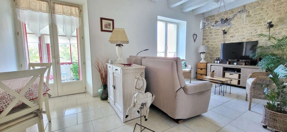 Maison à GINOUILLAC