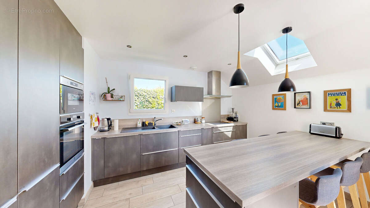 Maison à AUXON-DESSUS