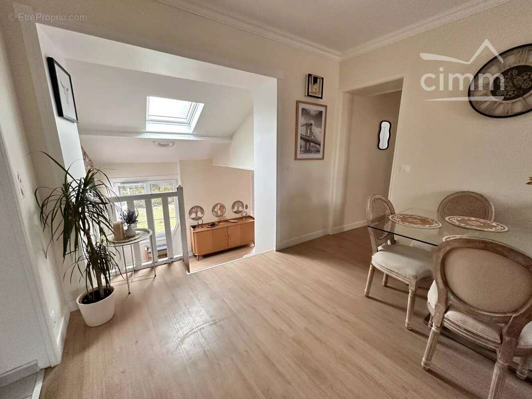 Maison à CONGIS-SUR-THEROUANNE