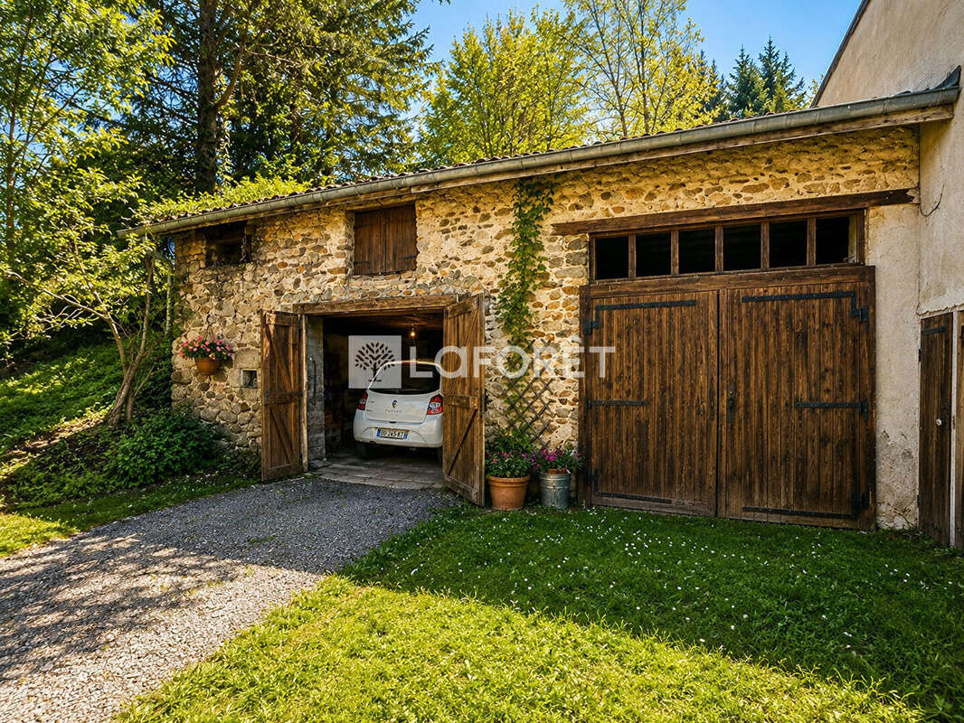 Maison à RENAISON