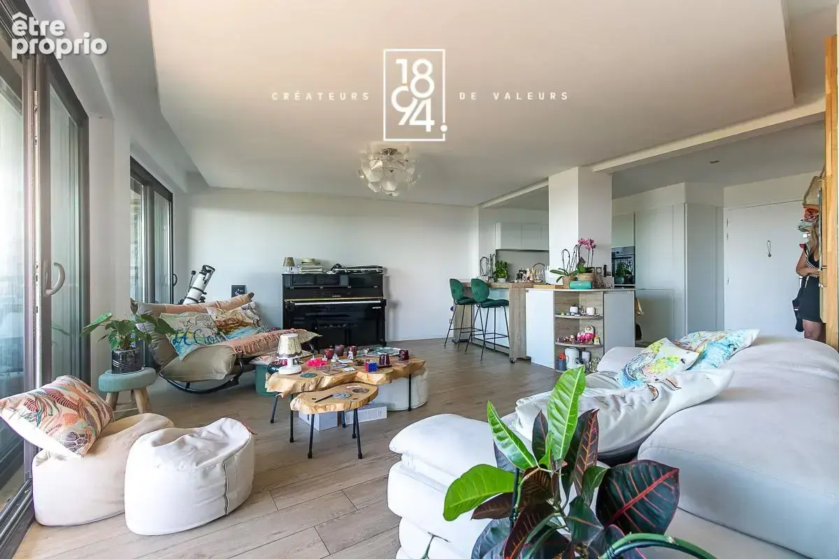 Appartement entièrement rénové de type 2 de 53m2 - Terrasse - Vue mer - Cave - Secteur Fontsainte - photo 8