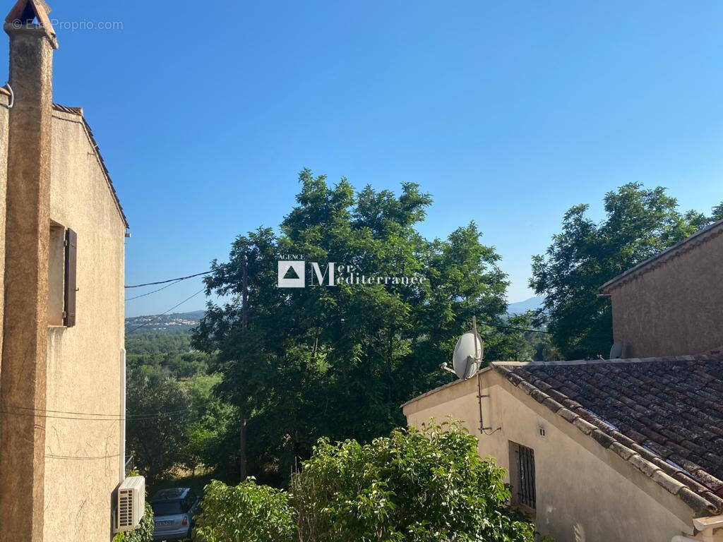 Appartement à GRIMAUD