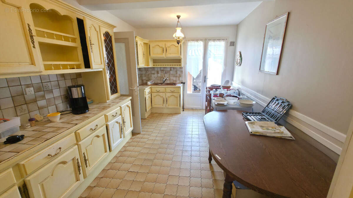 Maison à DONGES