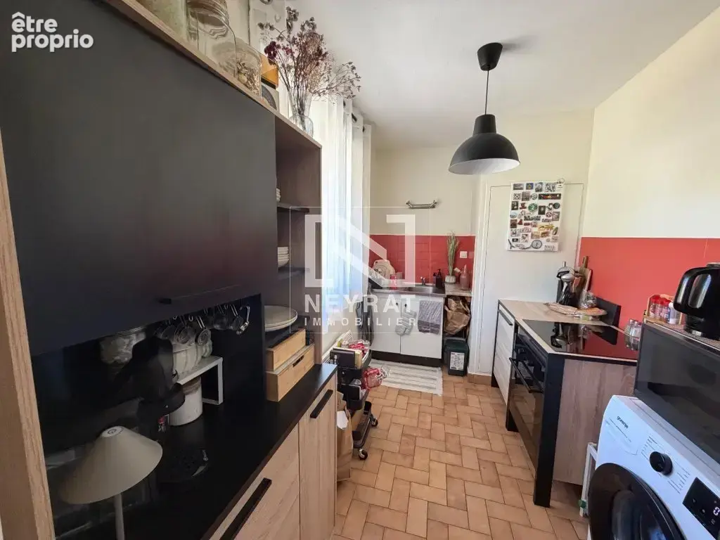 Appartement t2 loué – balcon, cave et parking – centre-ville - photo 2