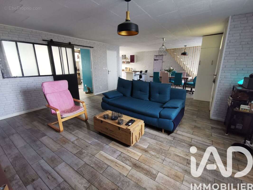 Maison 118 m² à Serez  - photo 2