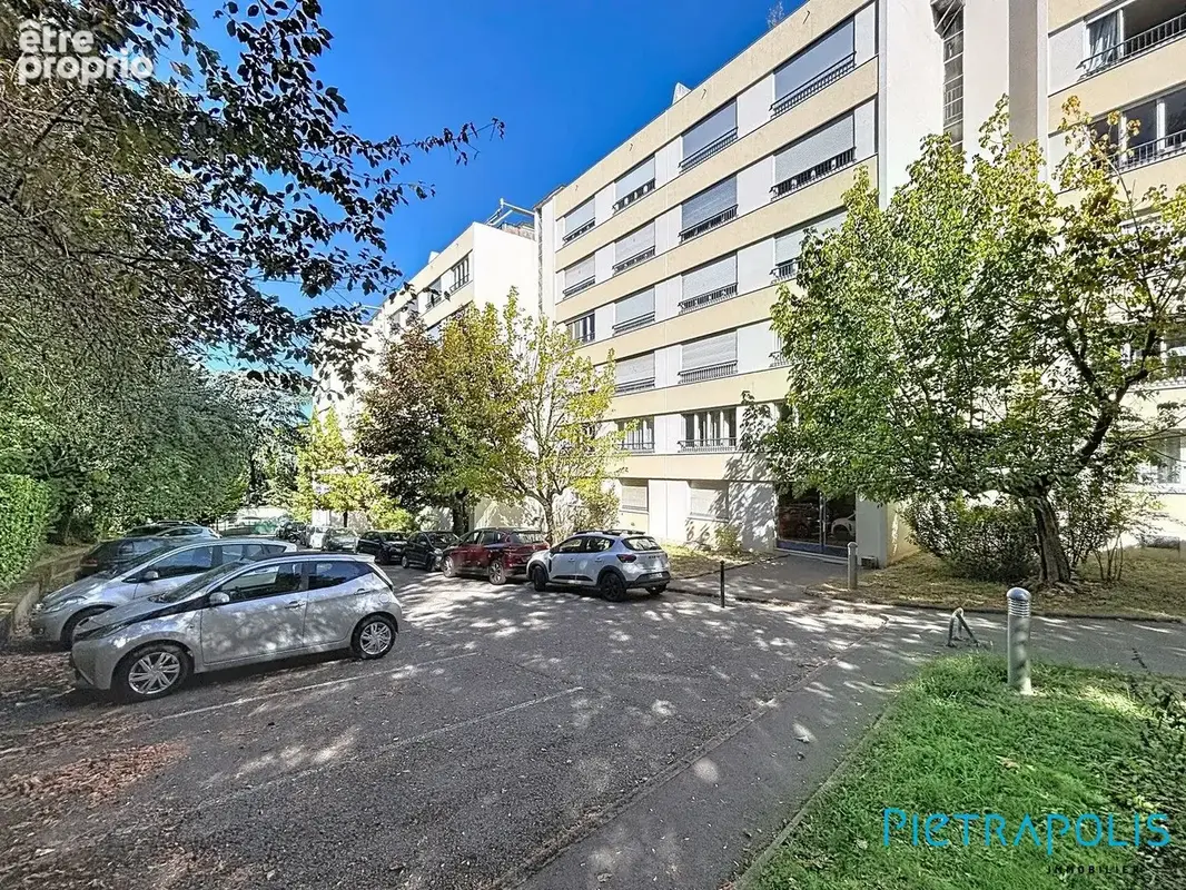 Appartement 5 pièces 89 m² à vendre à Tassin-La-Demi-Lune (69160) - photo 3