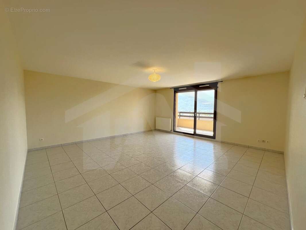 Appartement à MONTBONNOT-SAINT-MARTIN