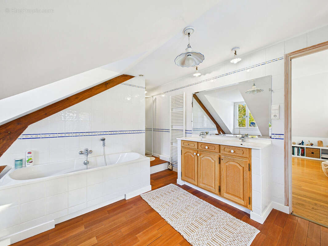 Maison à LA MEMBROLLE-SUR-CHOISILLE