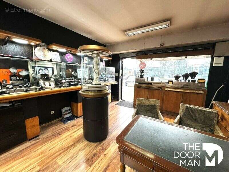 Commerce à CORNEBARRIEU