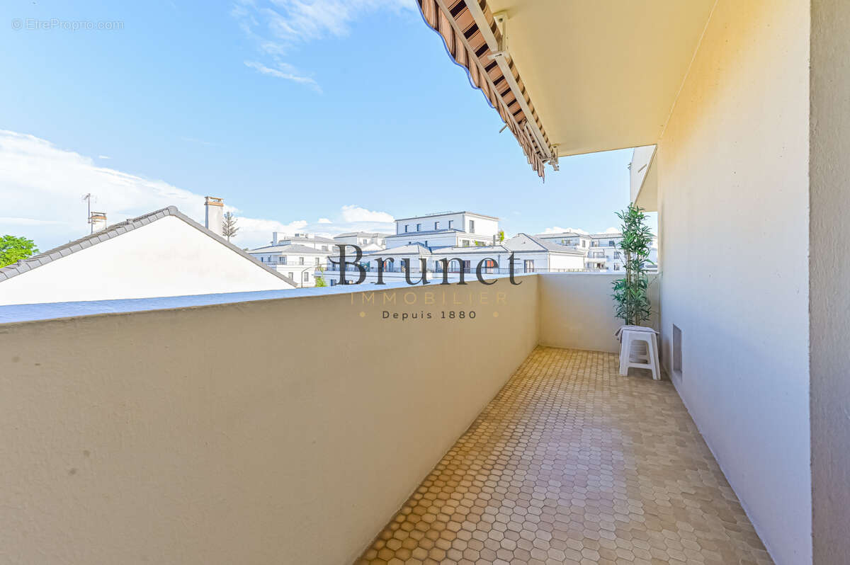 Appartement à SAINT-MAUR-DES-FOSSES