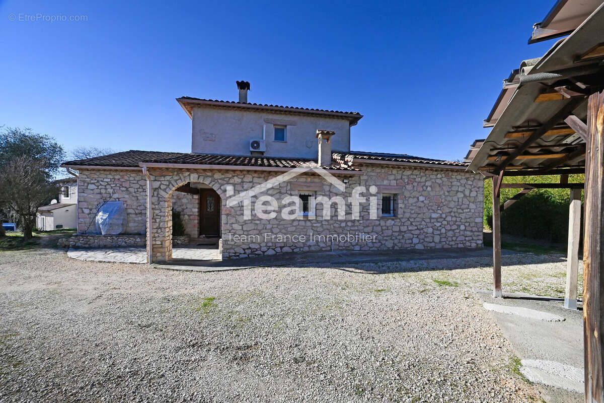 Maison à BOISSET-ET-GAUJAC