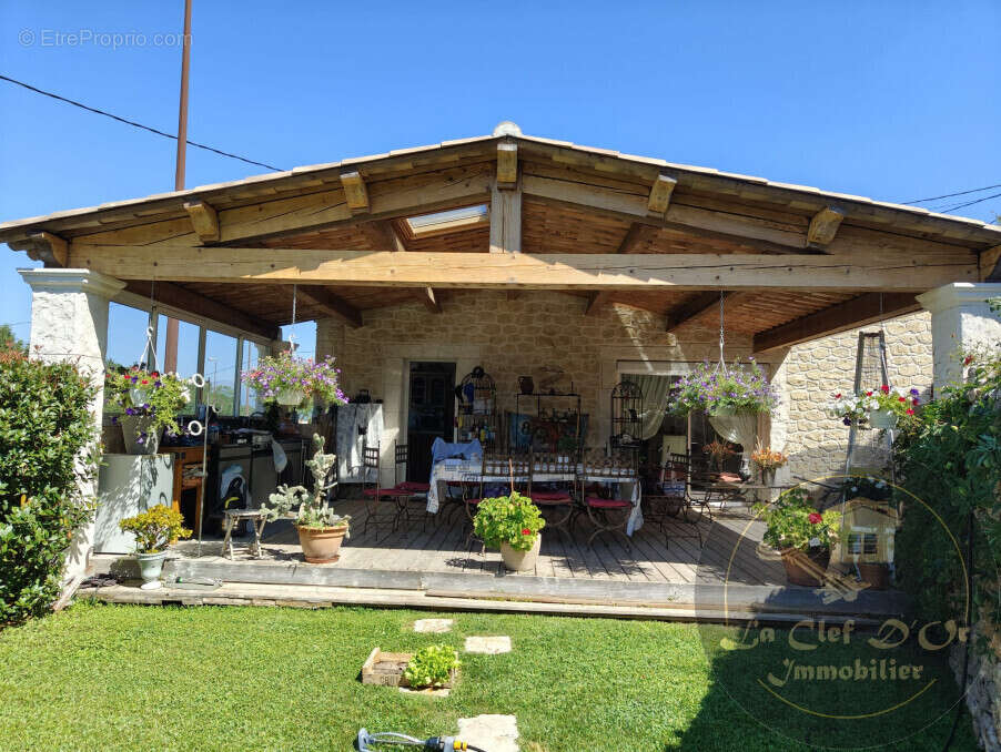 Maison à LES ADRETS-DE-L&#039;ESTEREL