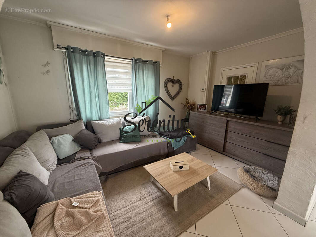 Maison à DOUCHY-LES-MINES