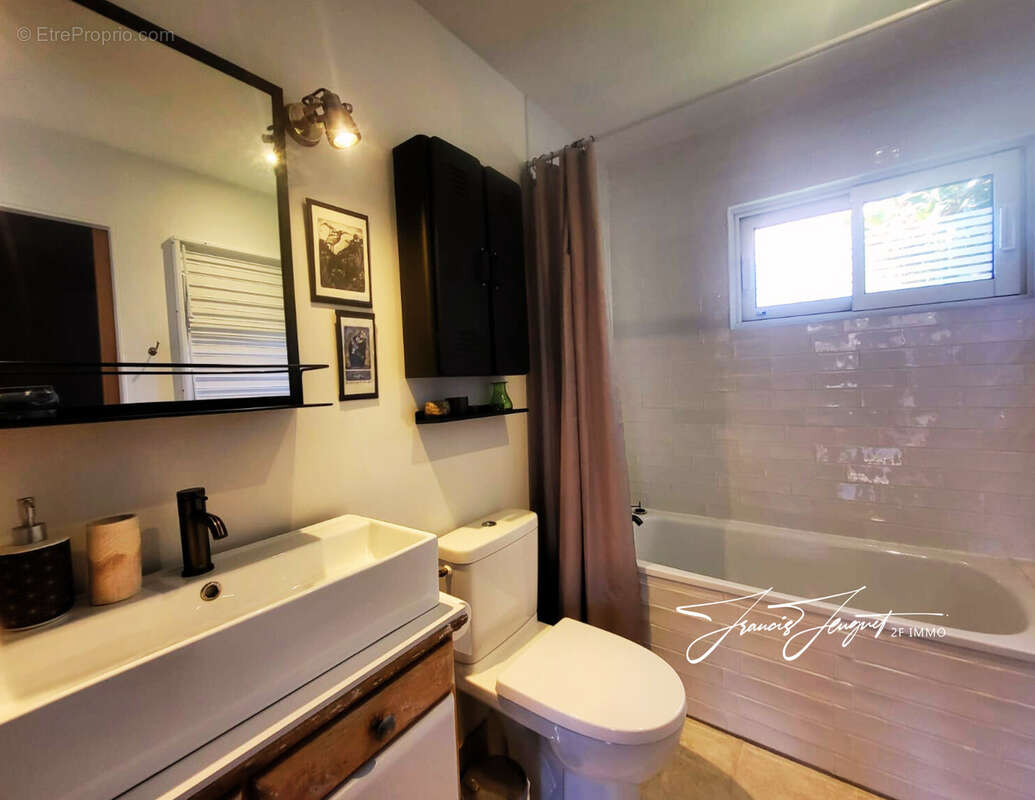 Maison à SAINT-JORIOZ