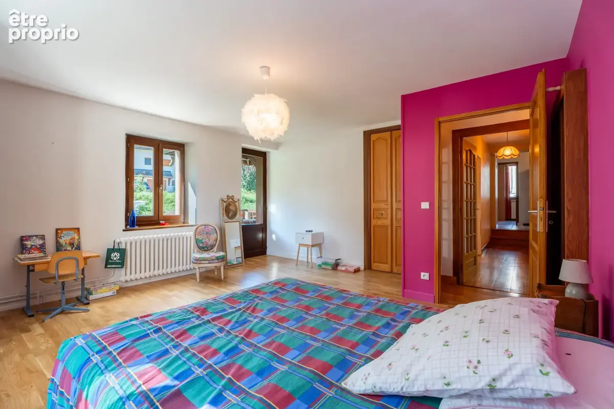 Le Noyer - Ferme rénovée de caractère - potentiel de 336m2 habitable - 2.630m2 de terrain plat - photo 14
