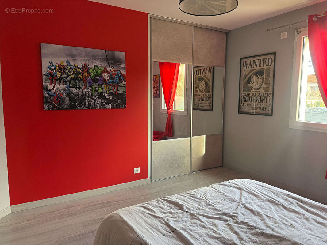 Maison à SAINT-LEONARD-DE-NOBLAT