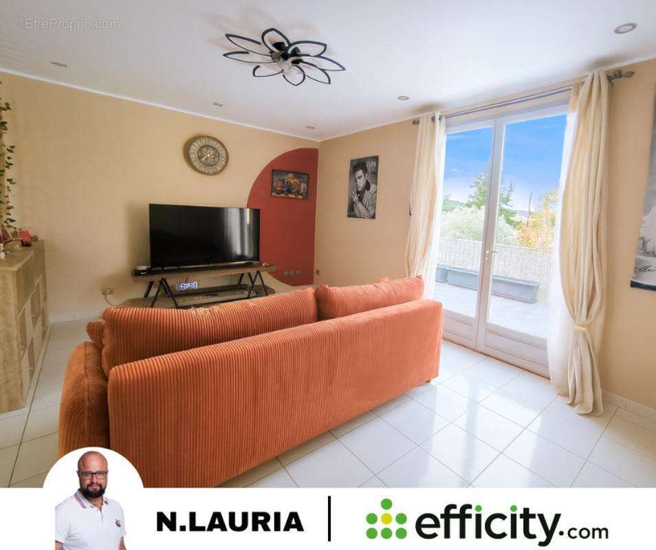 Maison à LA BASTIDE-DES-JOURDANS