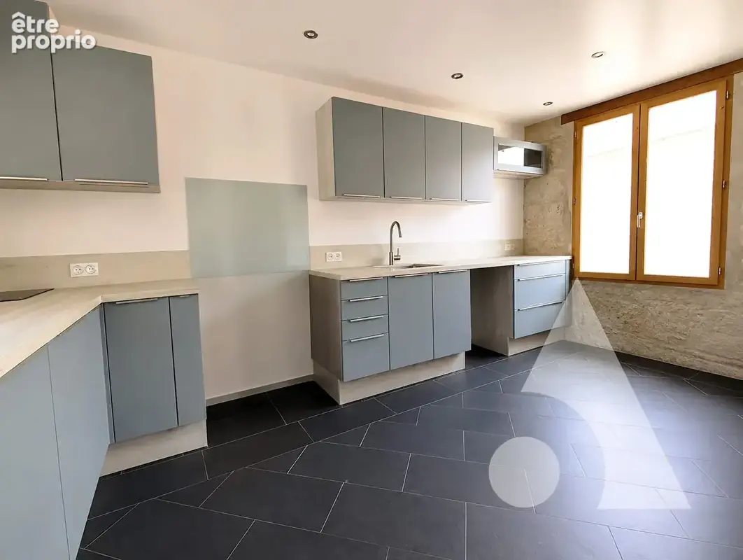 Maison en pierre de caractère - 3 chambres - vivable de plain pied - photo 4