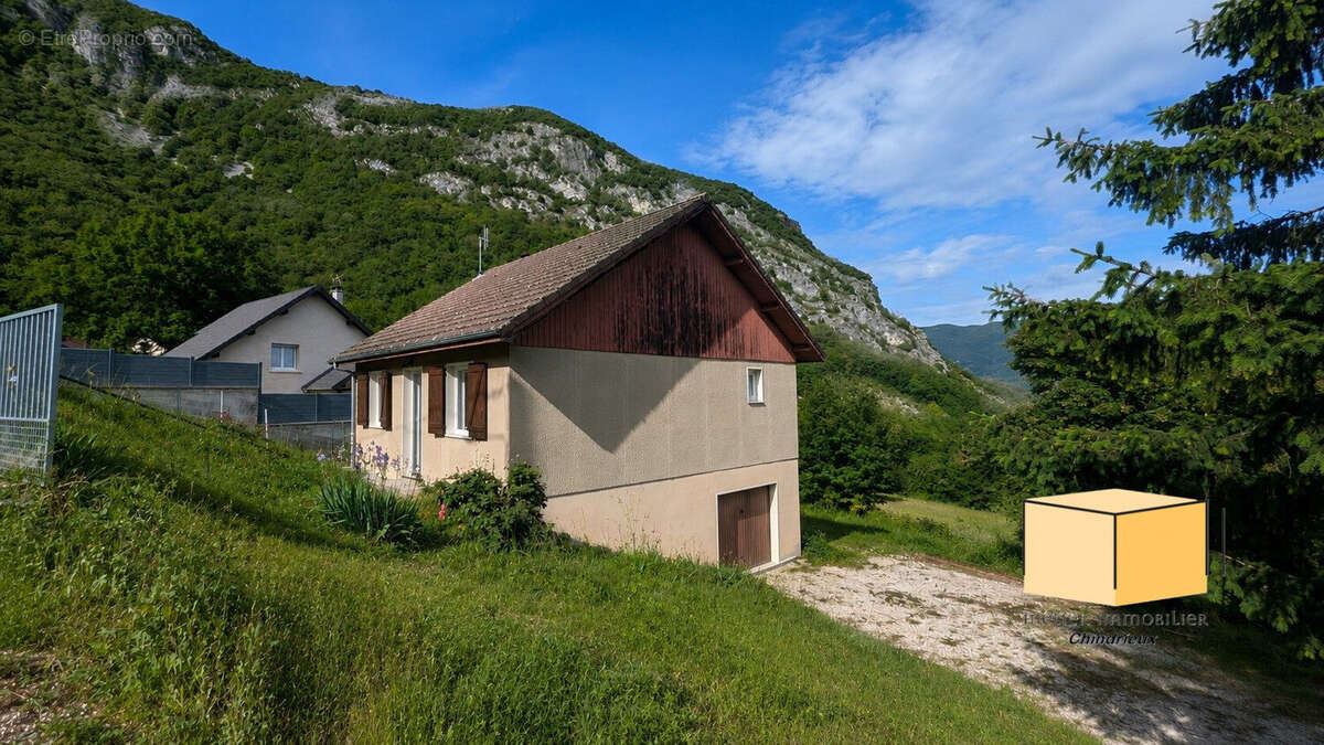 Maison à CULOZ