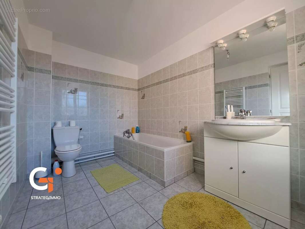 Maison à LA BOUILLE