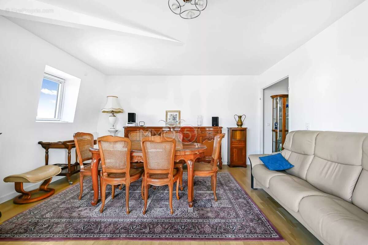 Appartement à LE RAINCY