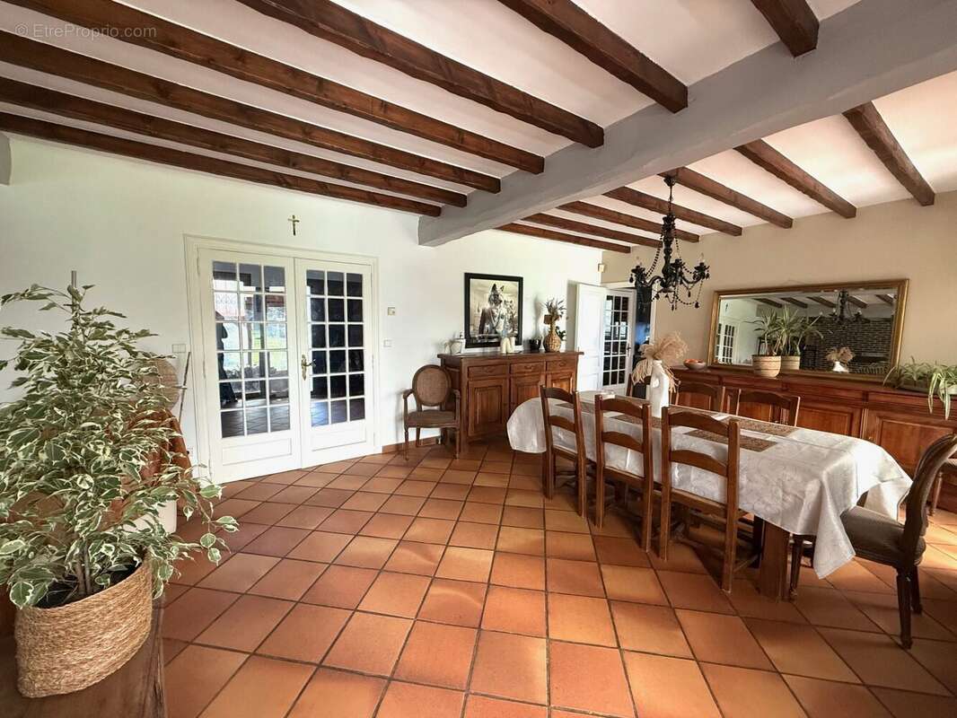 Maison à MERIGNIES