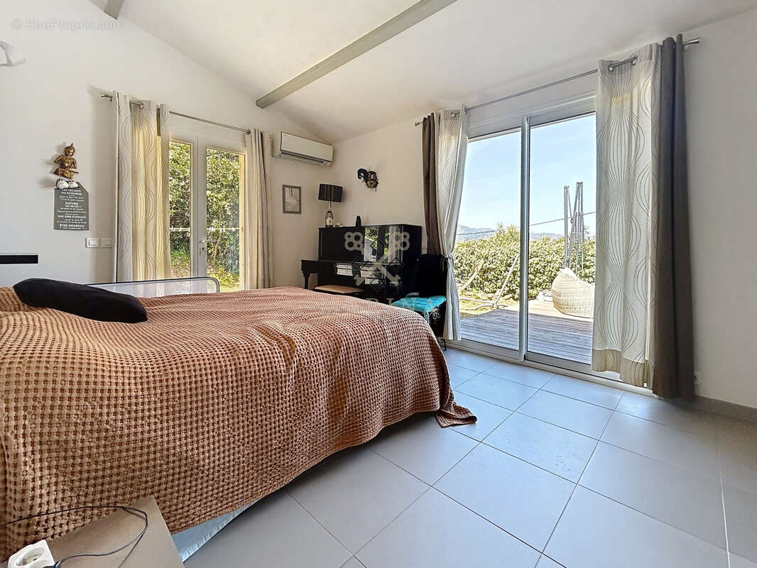 Maison à PORTO-VECCHIO