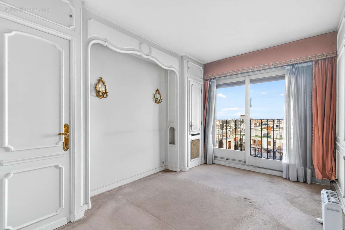 Appartement à PARIS-19E